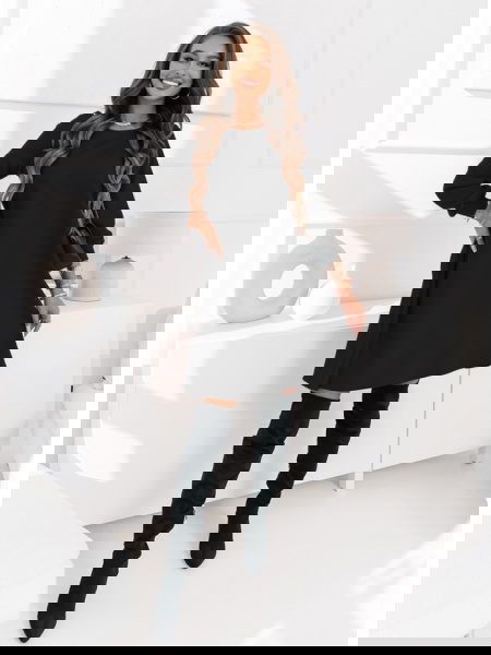 Czarna trapezowa sukienka... 2