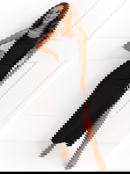 Czarna satynowa długa... 2