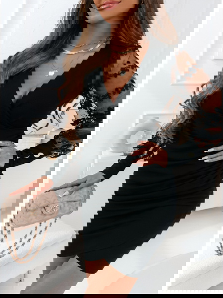 Czarna sukienka z ozdobnymi... 2