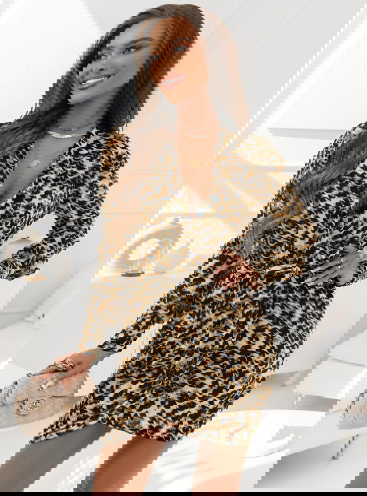 Przekładana sukienka w panterkę...