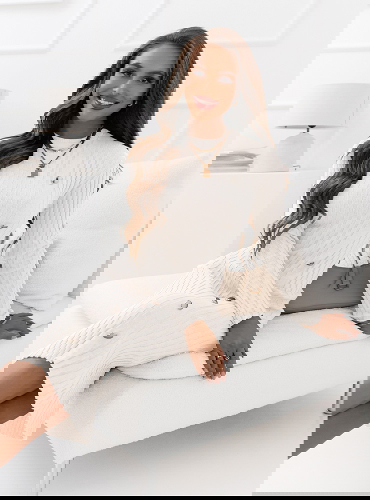 Sweterkowa prążkowana sukienka z...