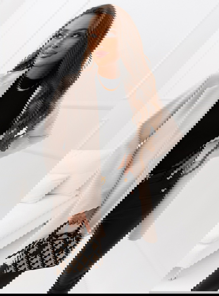 Beżowy płaszcz zapinany na guzik Penny