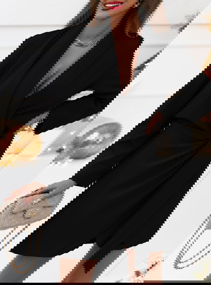 Czarna wiązana marynarkowa sukienka...