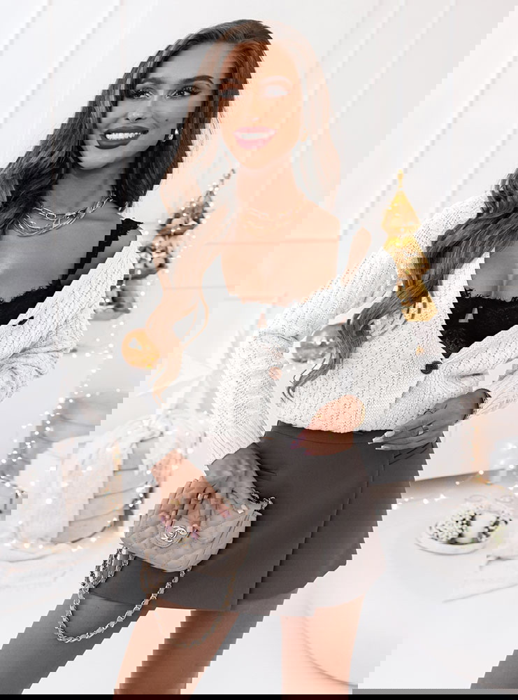 Rozpinany sweter z ozdobnymi...