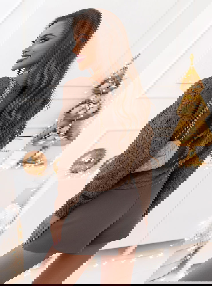 Rozpinany sweter z ozdobnymi...