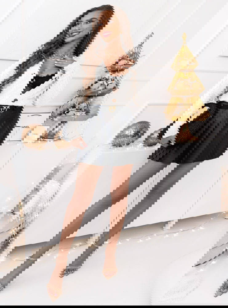 Sweter zapinany na guziki Tawana - ecru