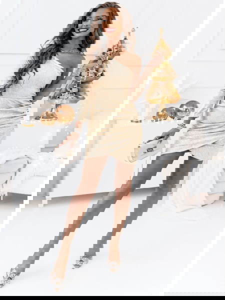 Złota błyszcząca sukienka... 2