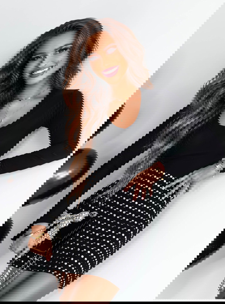 Czarna bluzka z dekoltem Vanda