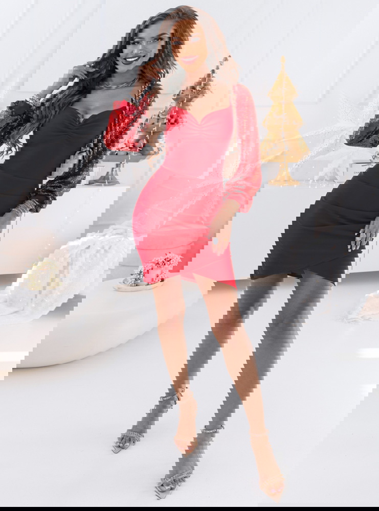 Malinowa dopasowana sukienka z...