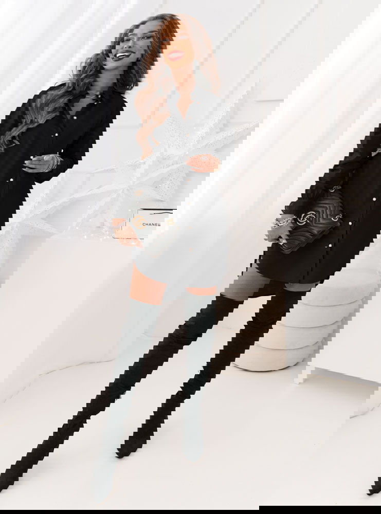 Czarna sukienka koszulowa z guzikami...