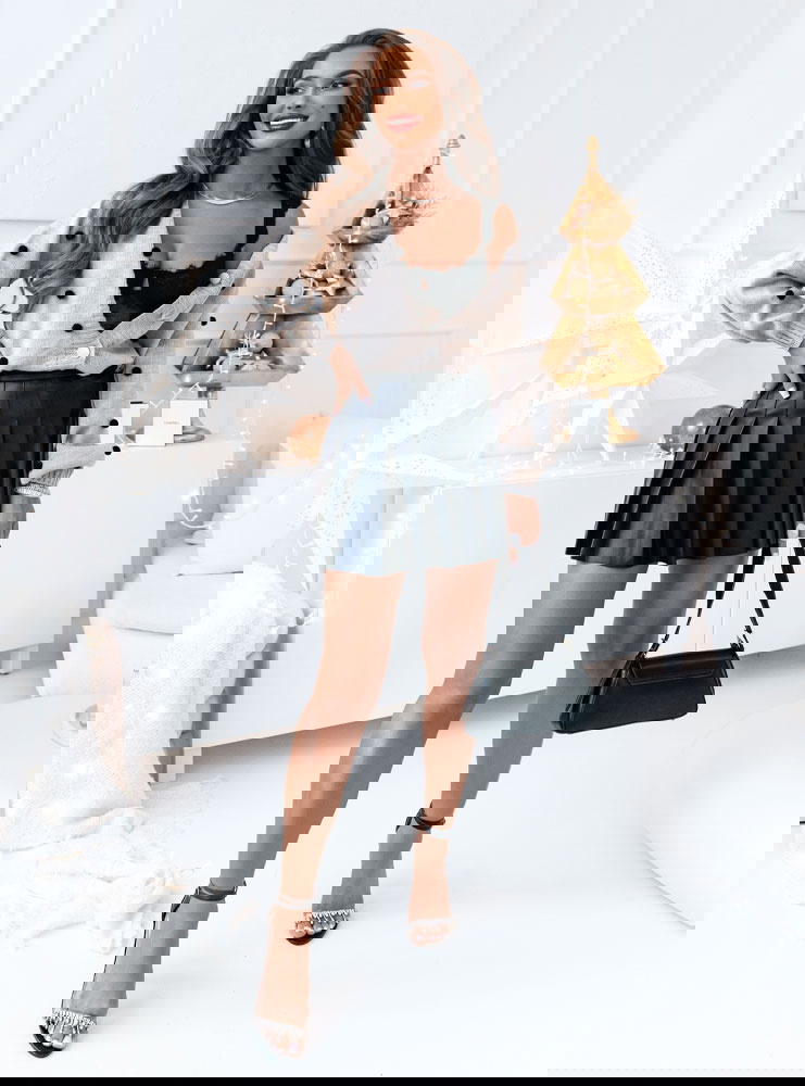 Beżowy rozpinany sweter z ozdobnymi...