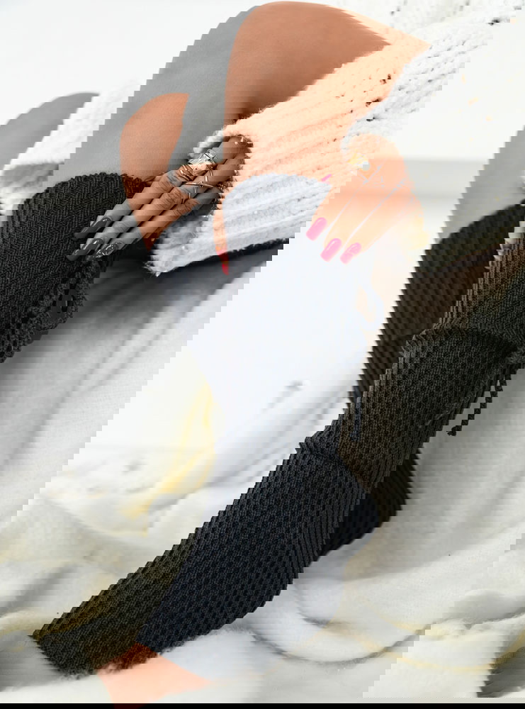 Grafitowe ocieplacze na łydki...