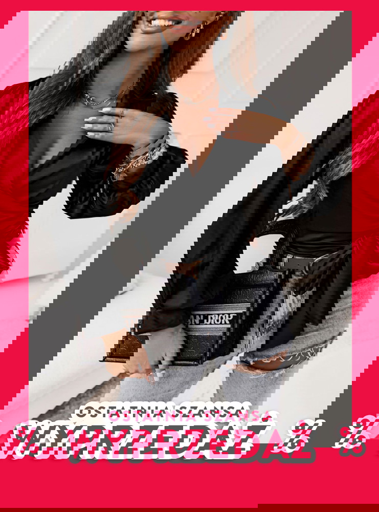 Czarna satynowa bluzka z przekładanym...