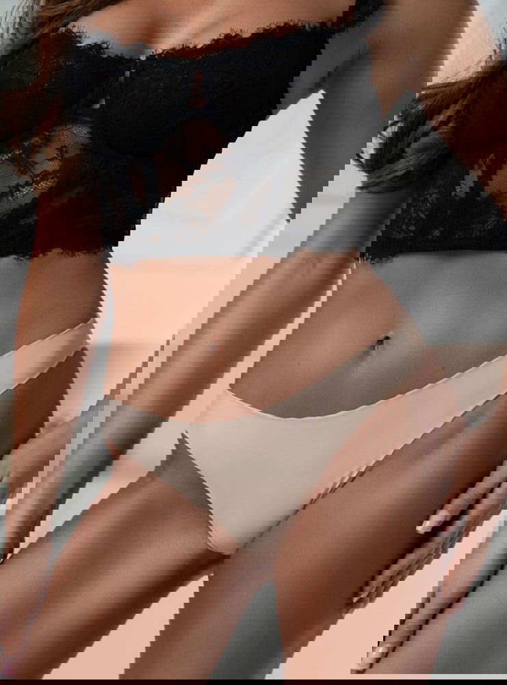 Beżowe bezszwowe majtki Ulrika