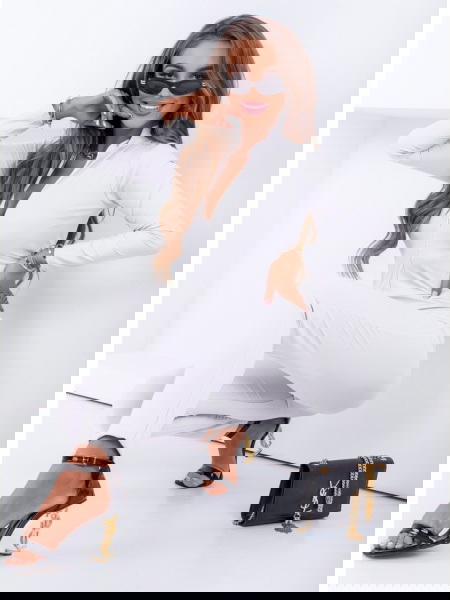 Biały kombinezon z zamkiem... 2