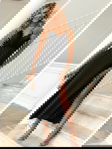 Czarna sukienka satynowa... 2