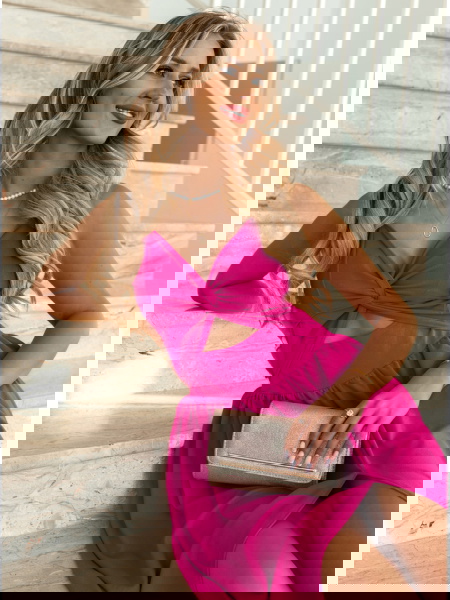 Sukienka midi z wycięciem... 2