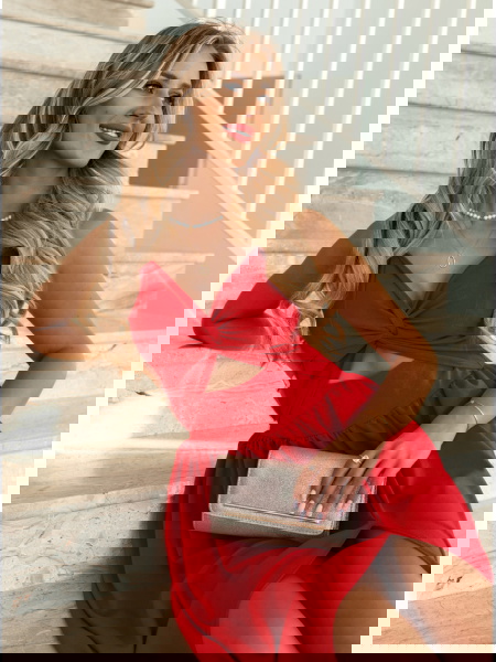 Malinowa sukienka midi z... 2