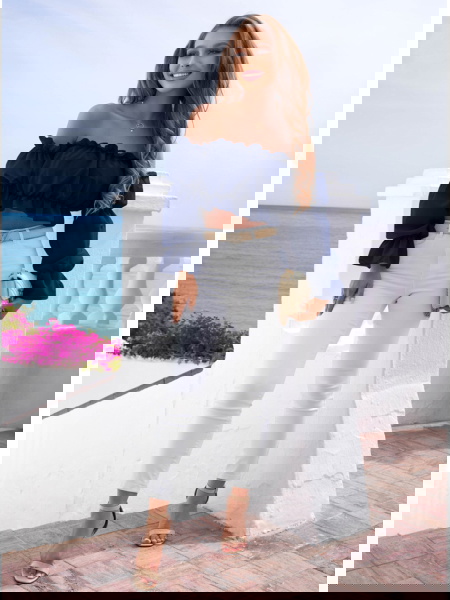 Granatowa krótka bluzka... 2