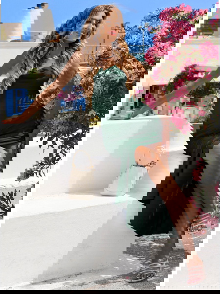 Satynowa długa sukienka na... 2