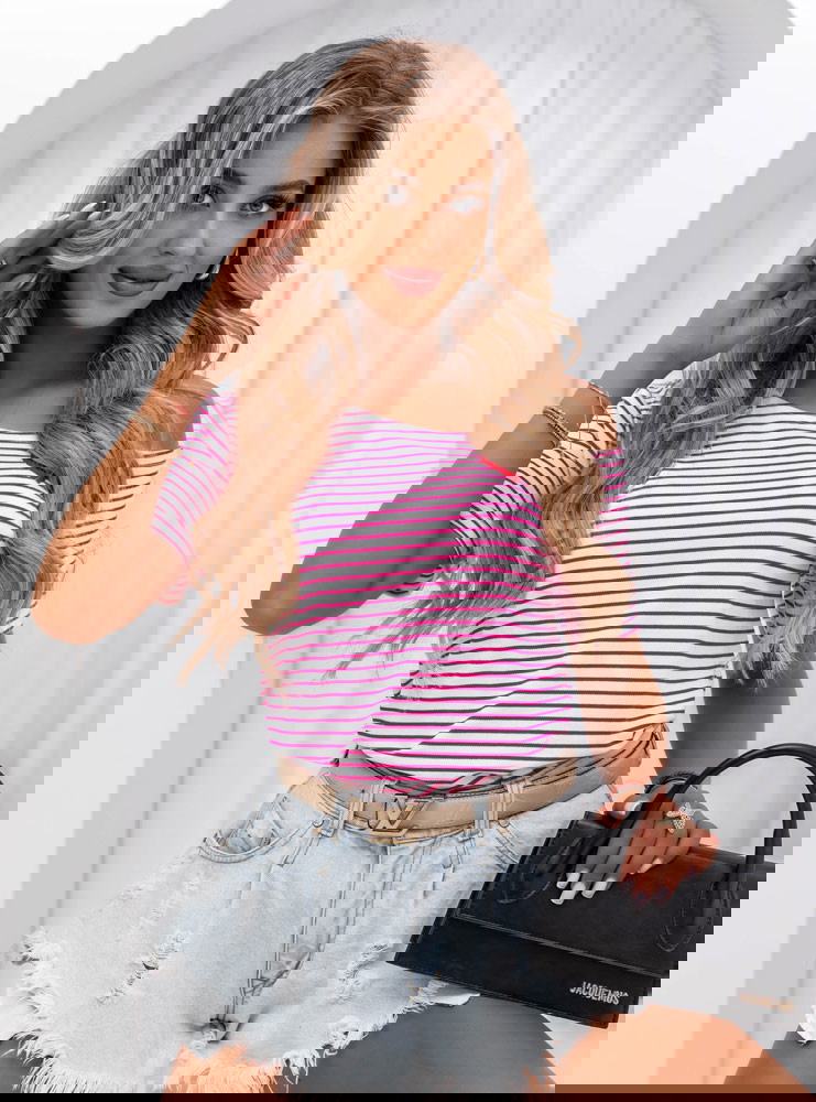 Bluzka z wycięciem na jedno ramię w...