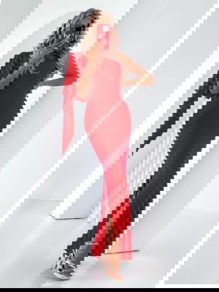 Malinowa sukienka na jedno... 2