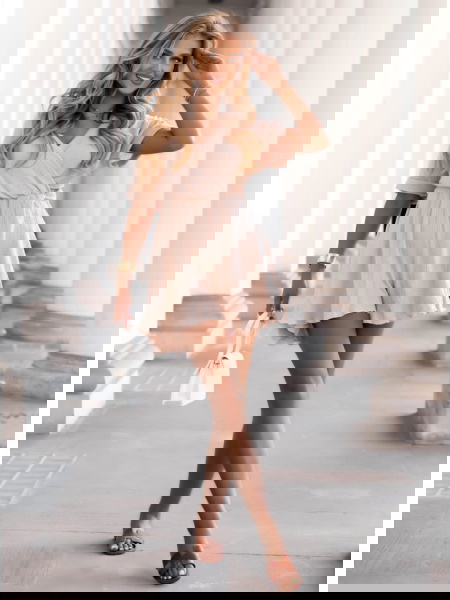 Beżowy muślinowy kombinezon... 2