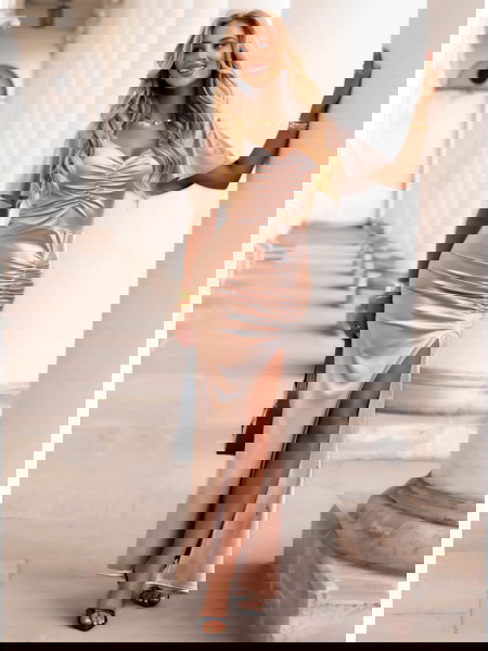 Beżowa długa sukienka z... 2