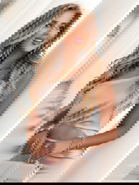 Beżowa długa sukienka z... 2