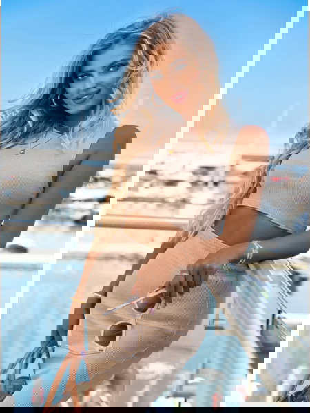 Beżowy prążkowany komplet... 2