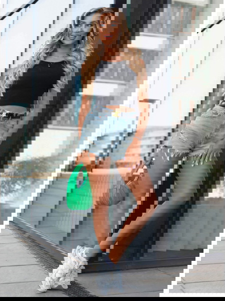 Czarny top na ramiączka Jerin 2