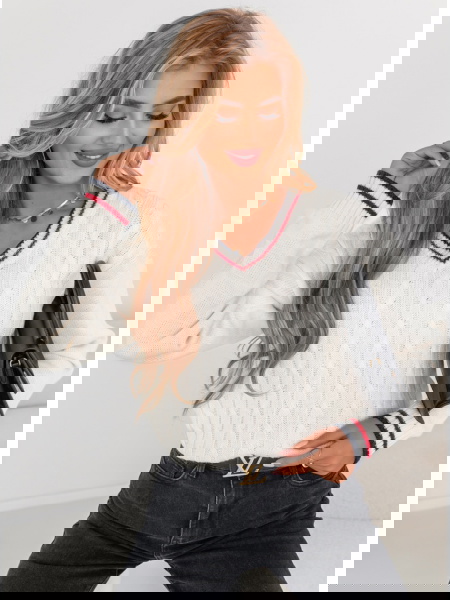 Sweter z ozdobnym splotem i... 2