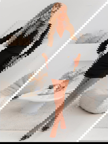 Czarna sukienka mini z... 2