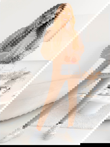 Beżowy komplet logowana... 2