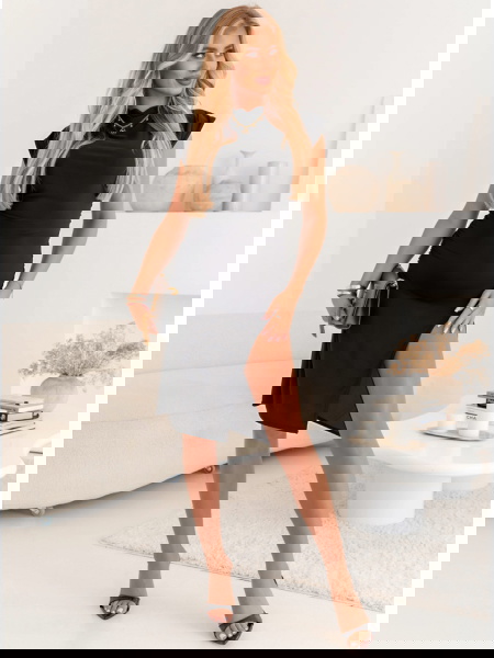 Czarna dopasowana sukienka... 2