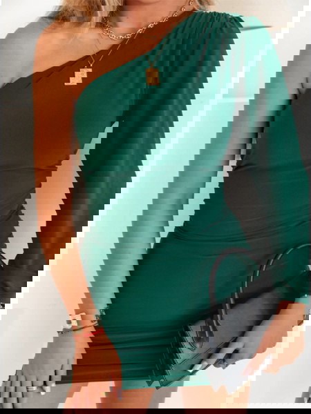 Sukienka na jedno ramie... 2