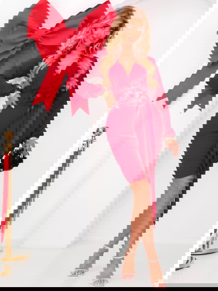 Bordowa dopasowana sukienka... 2