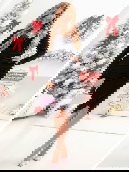 Czarna welurowa sukienka z... 2