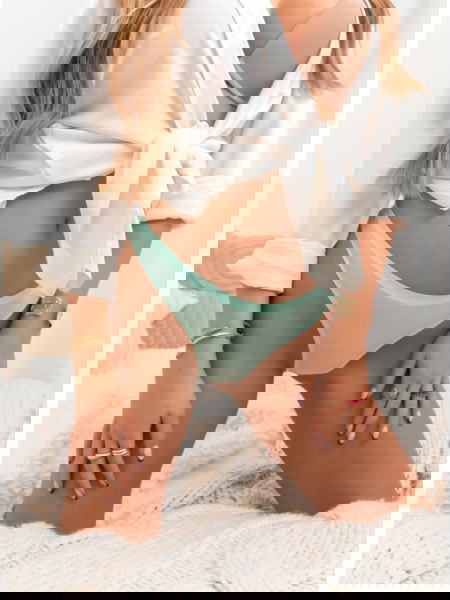 Miętowe bezszwowe majtki... 2