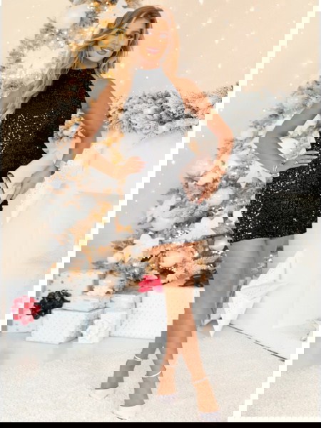 Czarna cekinowa sukienka z... 2