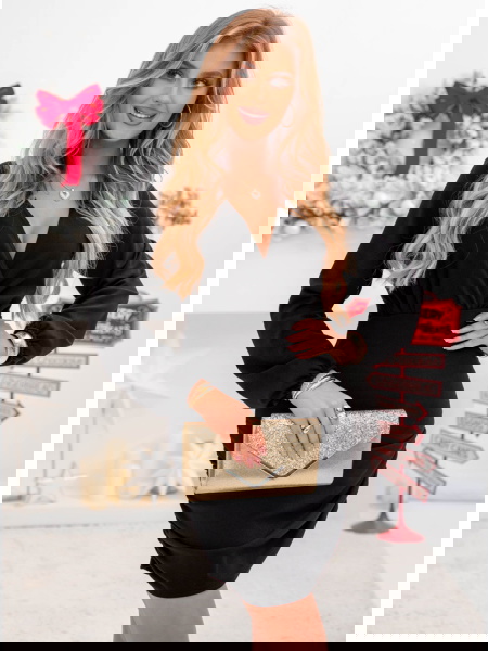 Czarna sukienka mini z... 2