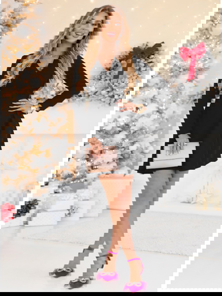 Czarna sukienka z... 2