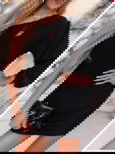 Czarna sukienka na jedno... 2