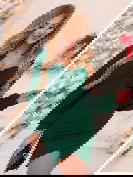 Sukienka z dekoltem w serce... 2