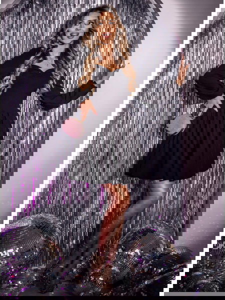 Czarna sukienka z... 2