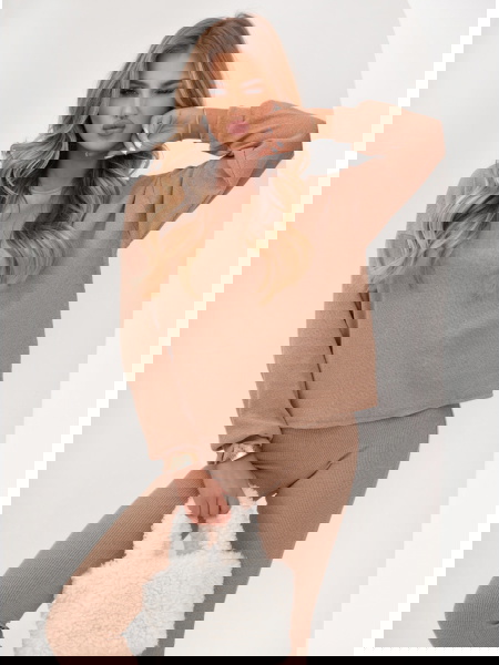 Beżowy prążkowany komplet... 2