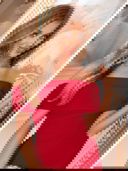 Malinowa dopasowana... 2