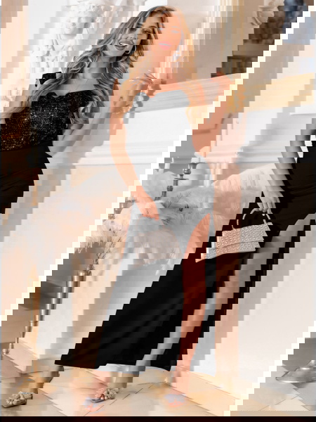 Czarna sukienka z cekinową... 2