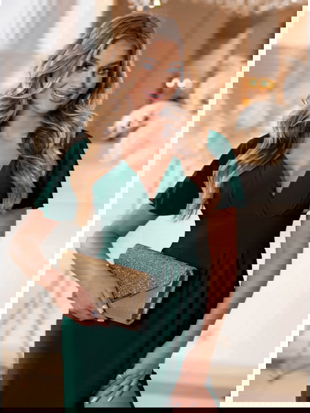 Długa sukienka z rozcięciem... 2