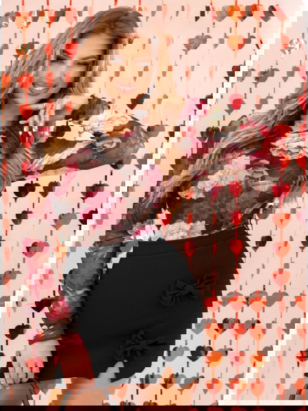 Czarna spódniczka z... 2